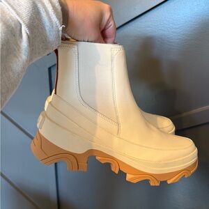 Sorel Cream Ankle Boots with Tan Soles